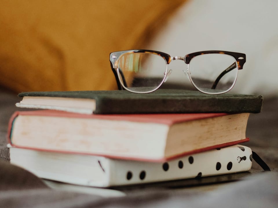 Reading for Wonder: From the Glorians to the Stoned Ape Theory